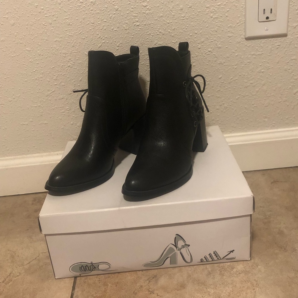 Black PU leather heel ankle booties - Picture 3 of 7